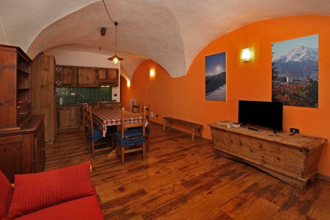 Susy' S Flat Daire Oulx Dış mekan fotoğraf